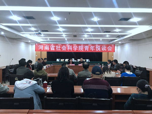 1556094346102286.jpg QINGNIAN现场1_副本.jpg